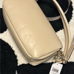 Brand new ivory COACH Pillow Tabby Leather Shoulder Bag 26
